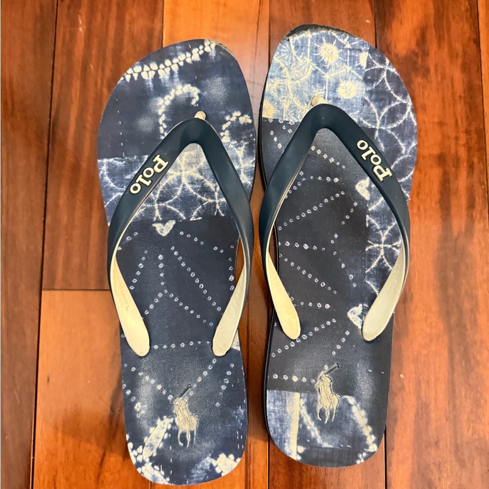Men’s Ralph Lauren Navy Hawaiian Print Flip Flops size 11/12